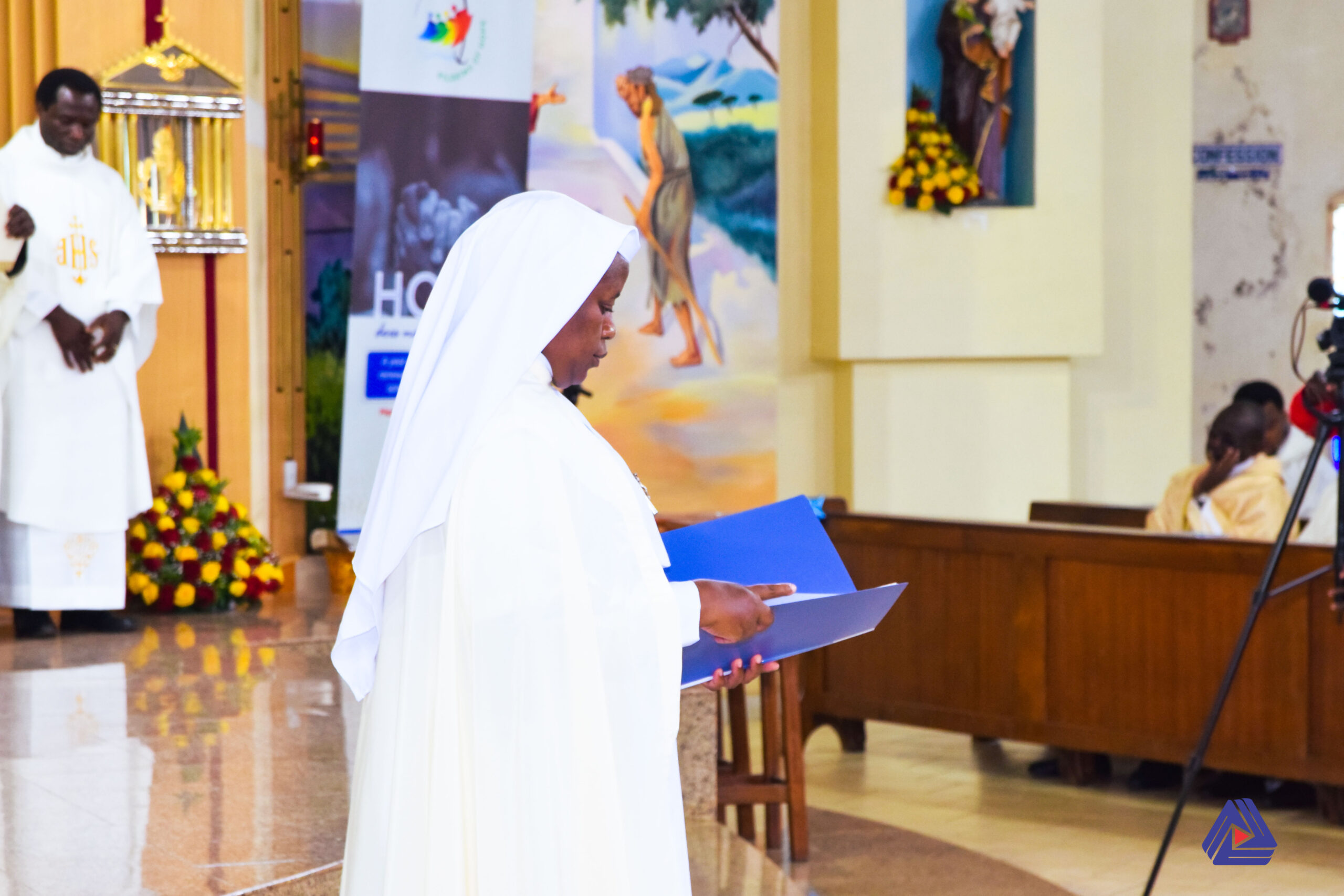 Hearts Consecrated: Sr. Maria Chikaodinaka and Sr. Maria Chizurum Make First Vows in the IHM Congregation